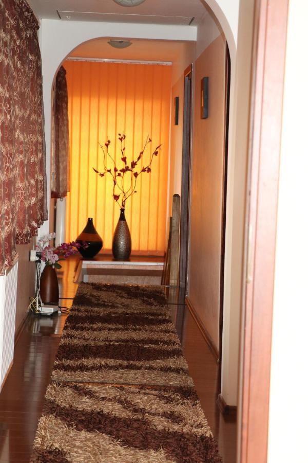 Amelia House Hotel Fagaras Ngoại thất bức ảnh