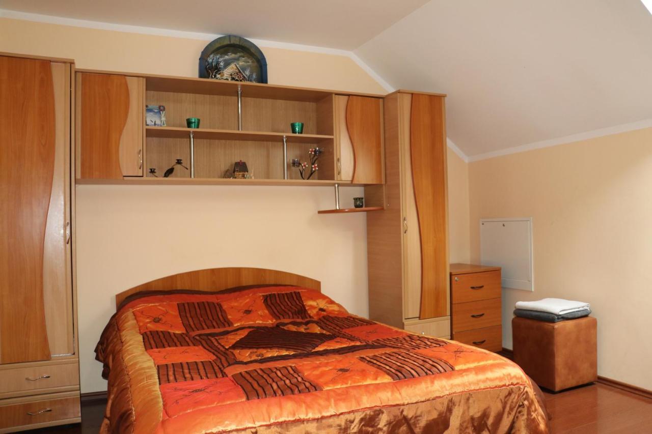 Amelia House Hotel Fagaras Ngoại thất bức ảnh