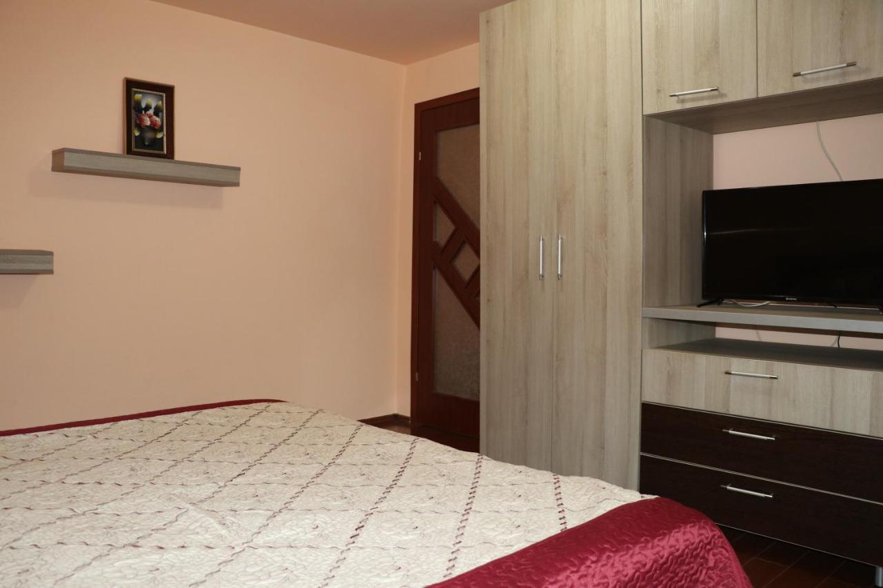 Amelia House Hotel Fagaras Ngoại thất bức ảnh