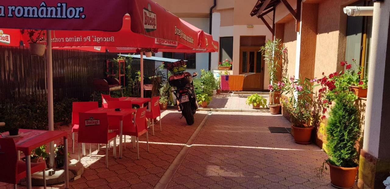 Amelia House Hotel Fagaras Ngoại thất bức ảnh